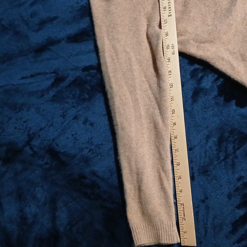 L.L.Bean Beige Cashmere Pullover - image 7